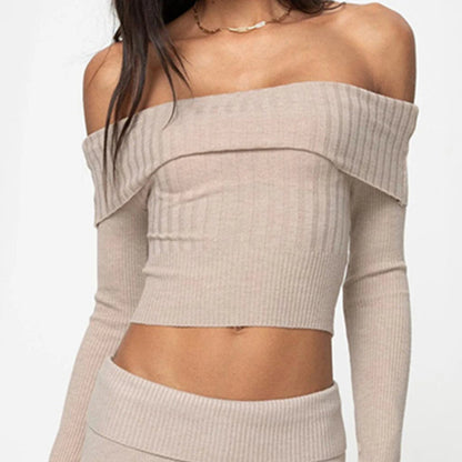 Off-shoulder Crop Short Top